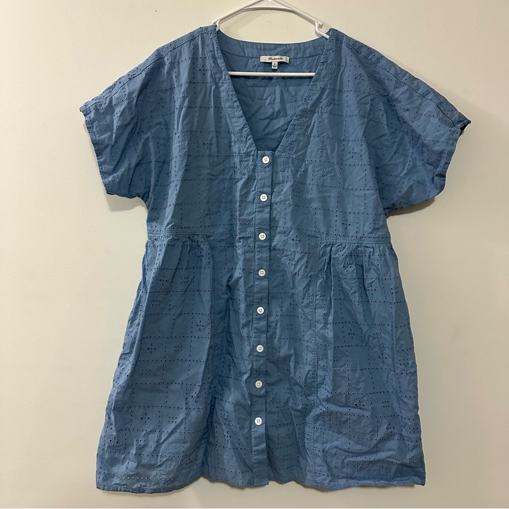 Women’s Blue Eyelet Button-Front Dress